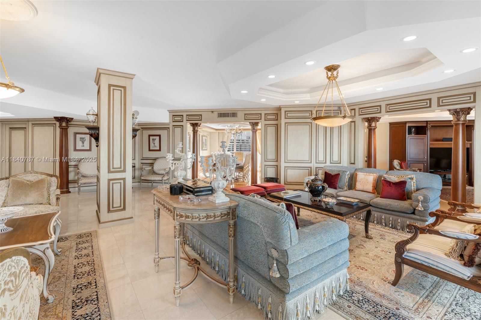 3000 ISL BLVD WILLIAMS IS - Residential