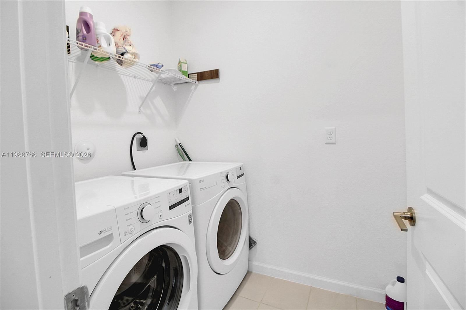 KEYS GATE RESIDENTIAL - Residential Lease