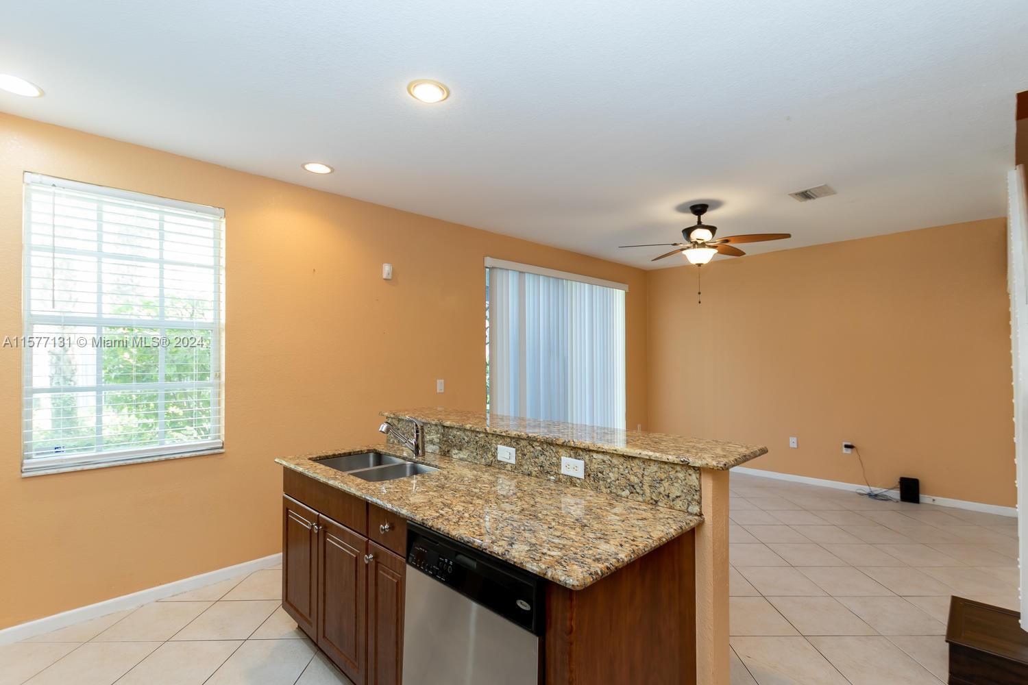 MURANO AT HAMPTON PK NO 4 - Residential