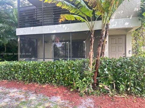 709 Gardens Dr 102 Pompano Beach FL 33069