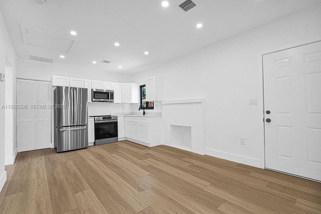 WEST END PARK AMD PL - Residential Income