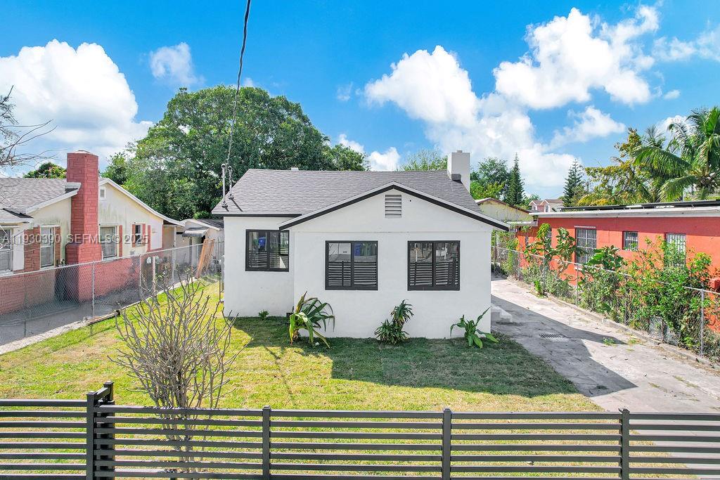 View photos, virtual tours, details... 3040 NW 13th Ave