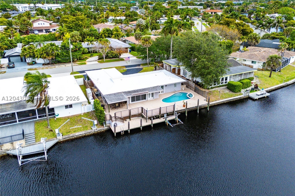 Photo of 2832 NW 10th Ave, Wilton Manors, FL 33311 (MLS # A12043050)