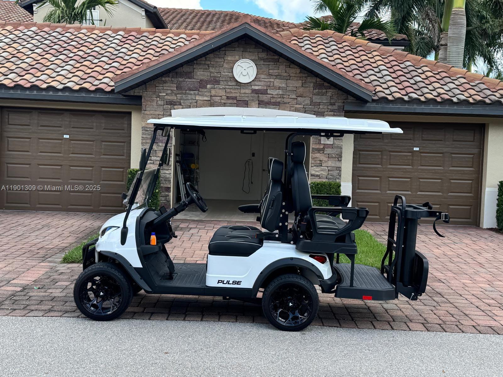 BONITA NATIONAL GOLF - Residential