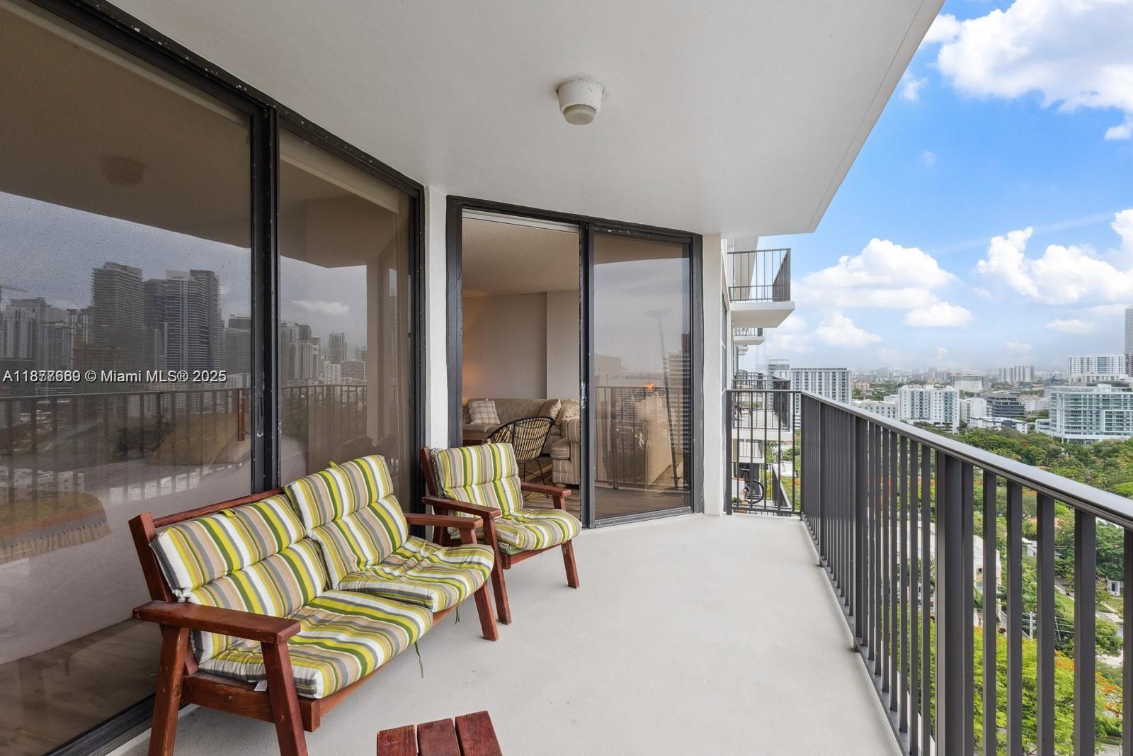 BRICKELL PLACE CONDO - Residential