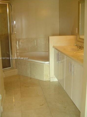 360 CONDO A - Residential