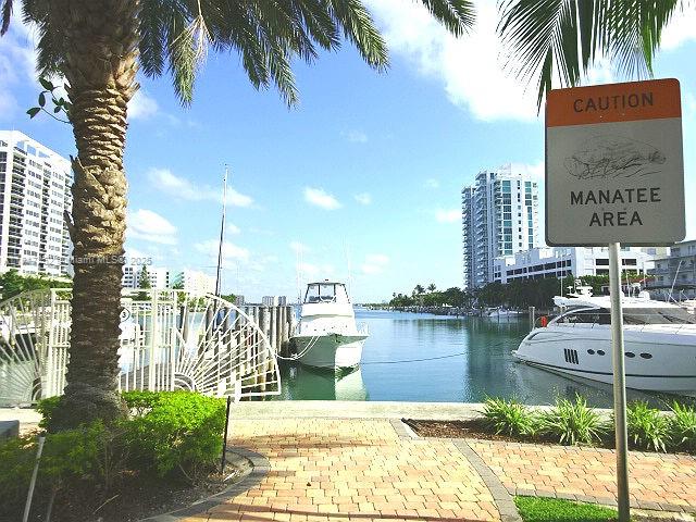 360 CONDO A - Residential
