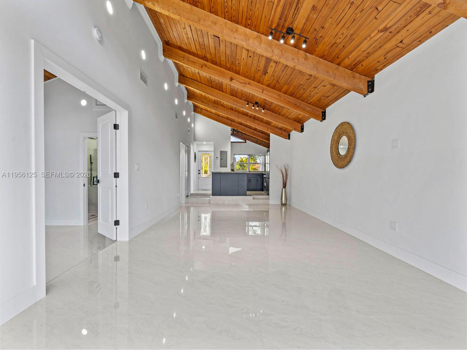 KILLIAN PINES TOWNHOUSES - Residential