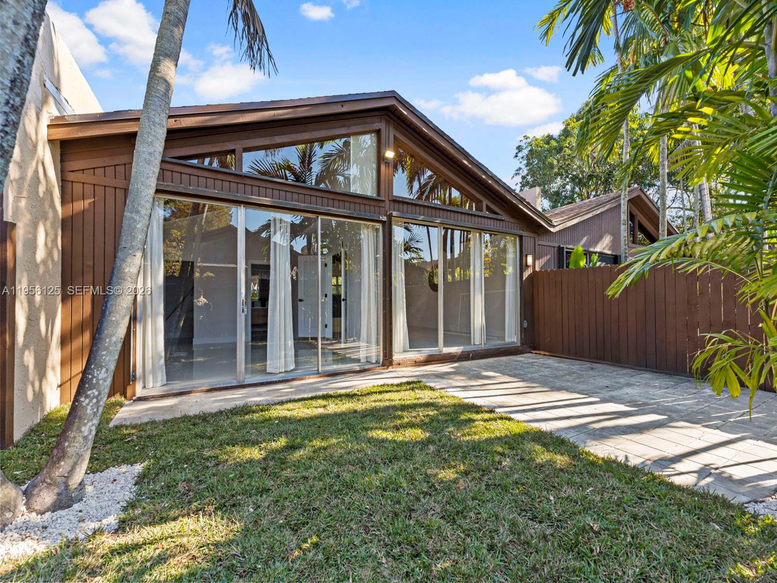 KILLIAN PINES TOWNHOUSES - Residential