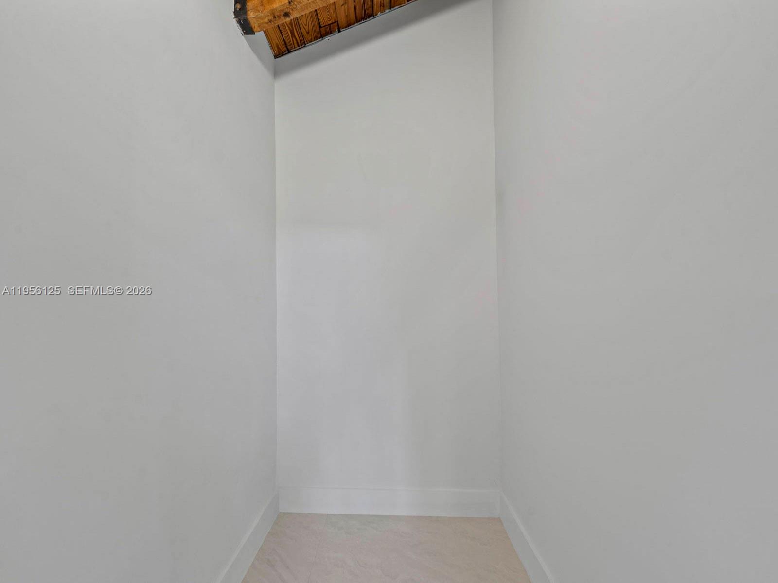 KILLIAN PINES TOWNHOUSES - Residential