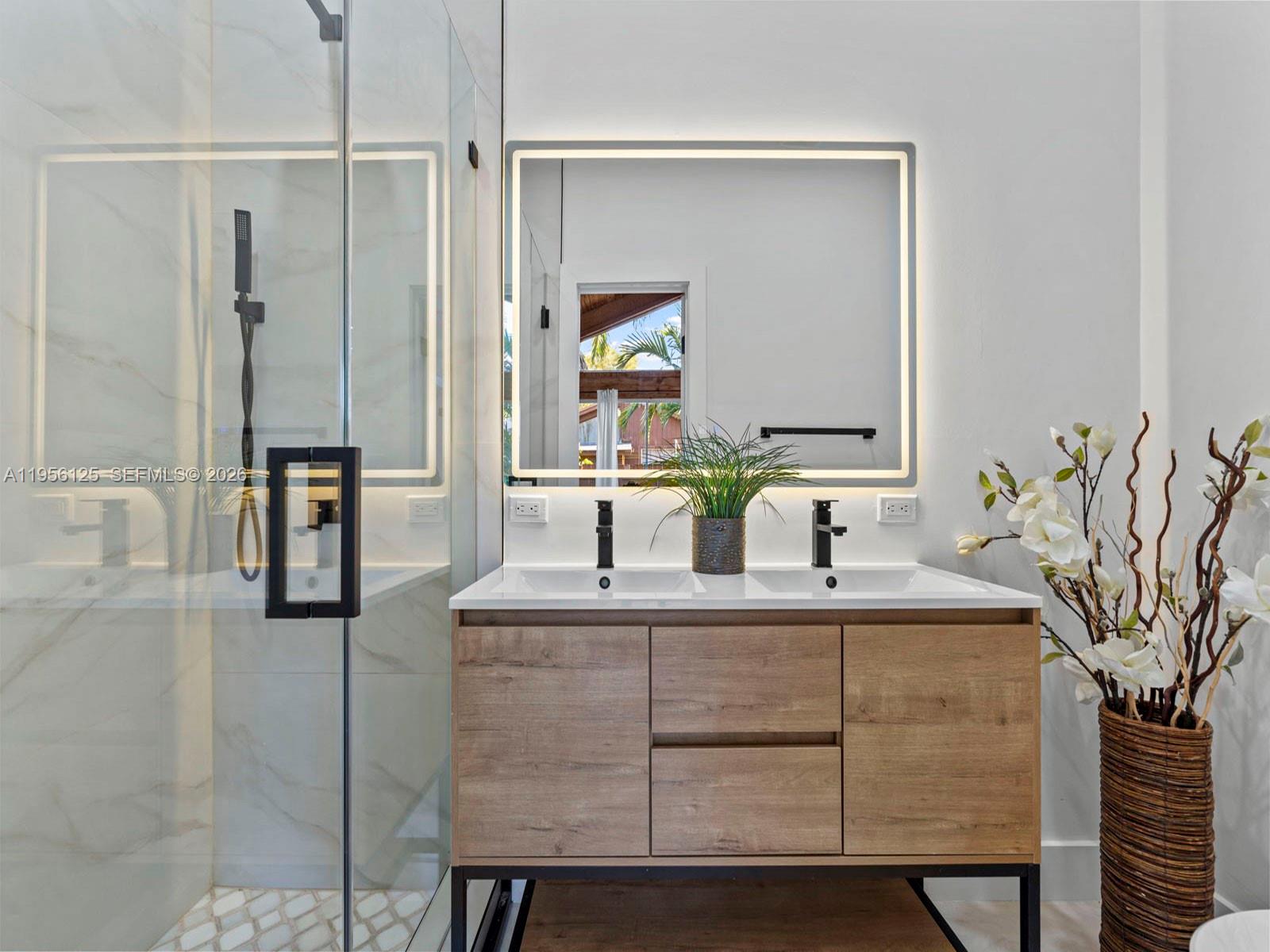 KILLIAN PINES TOWNHOUSES - Residential