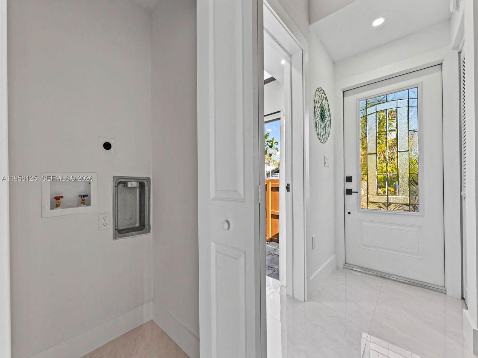 KILLIAN PINES TOWNHOUSES - Residential