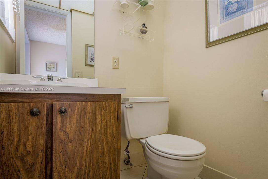 ROYAL PARK GARDENS II-D C - Residential Lease