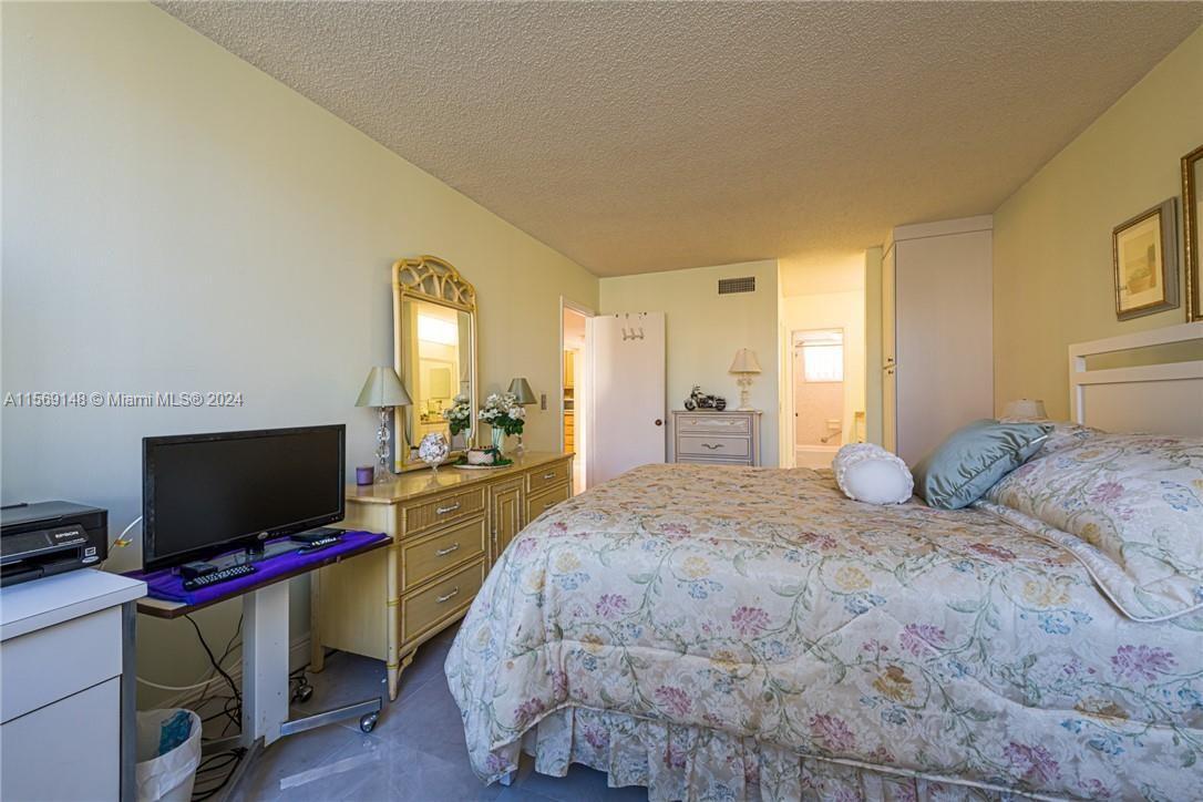 ROYAL PARK GARDENS II-D C - Residential Lease