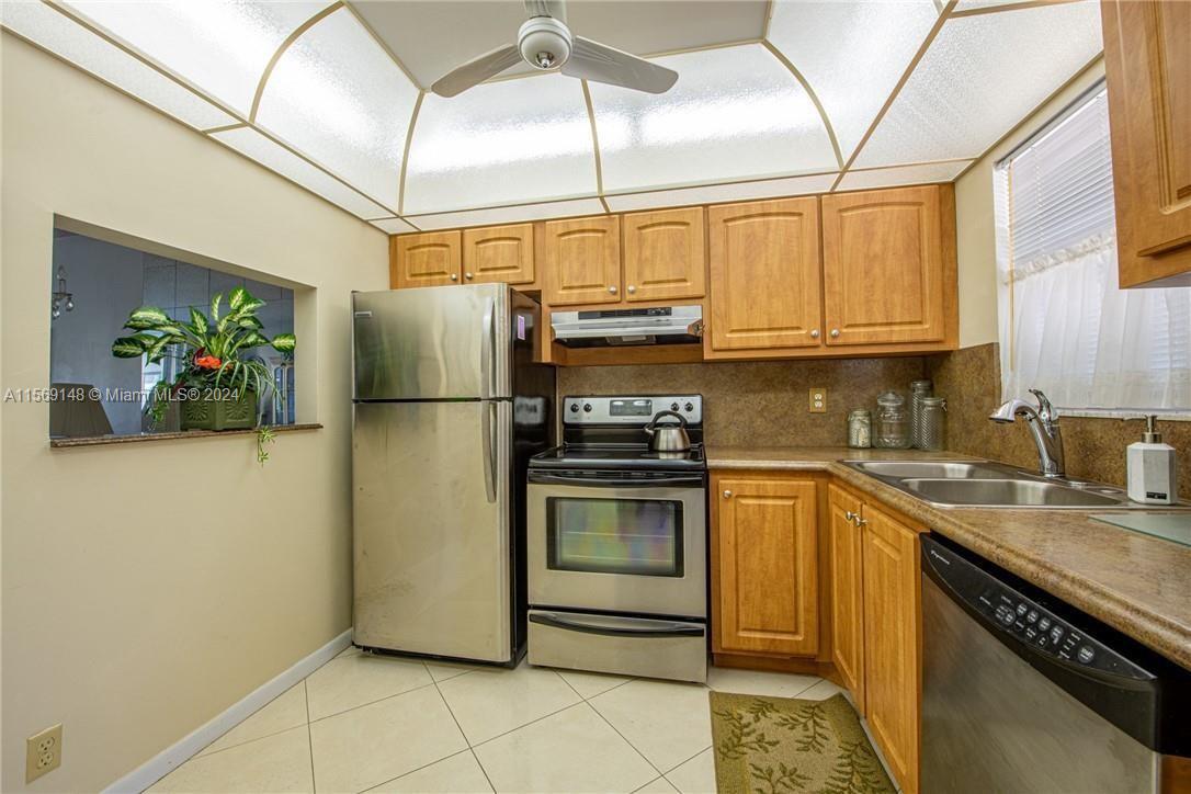 ROYAL PARK GARDENS II-D C - Residential Lease
