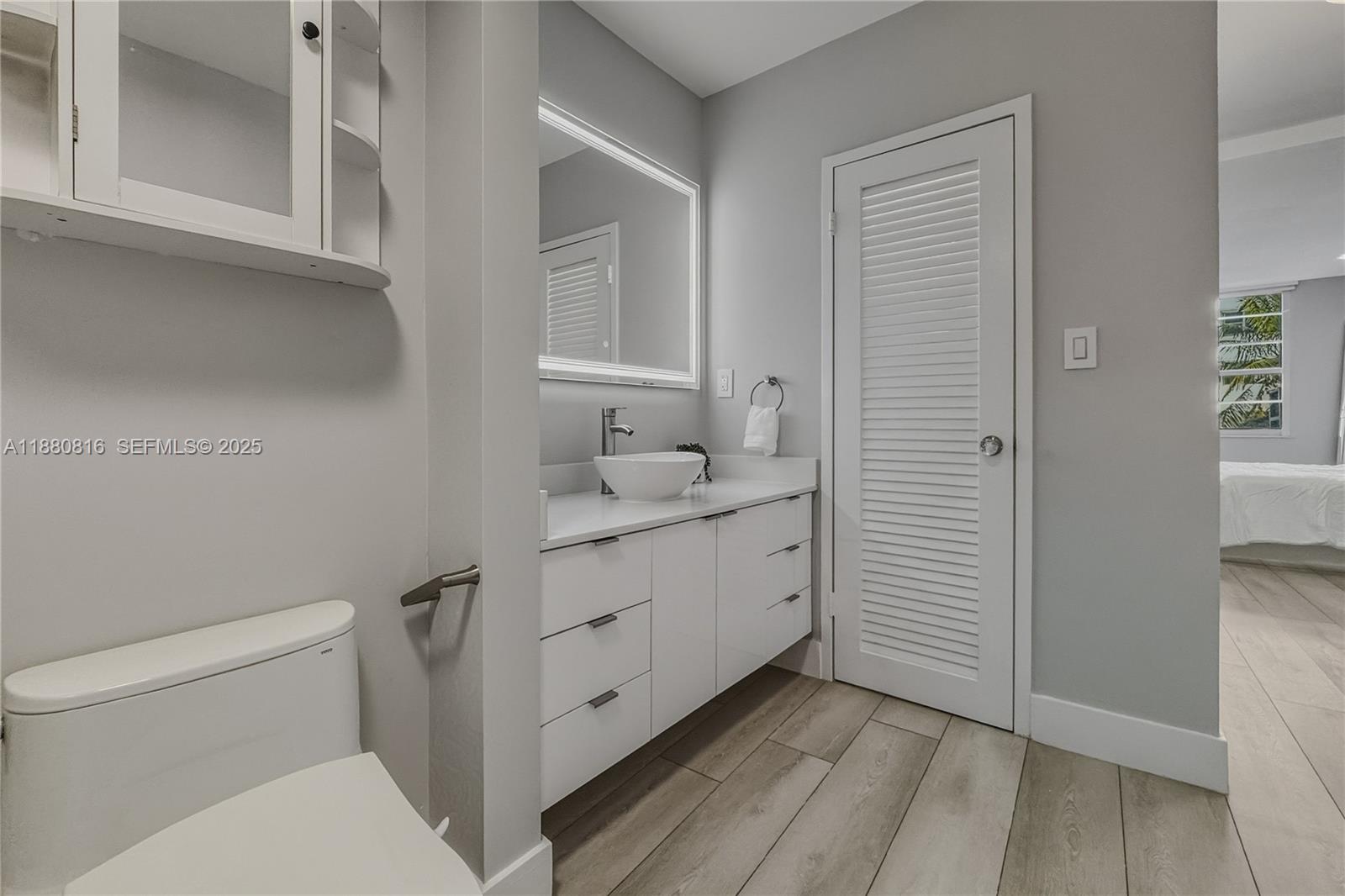 THE DECOPLAGE CONDO - Residential