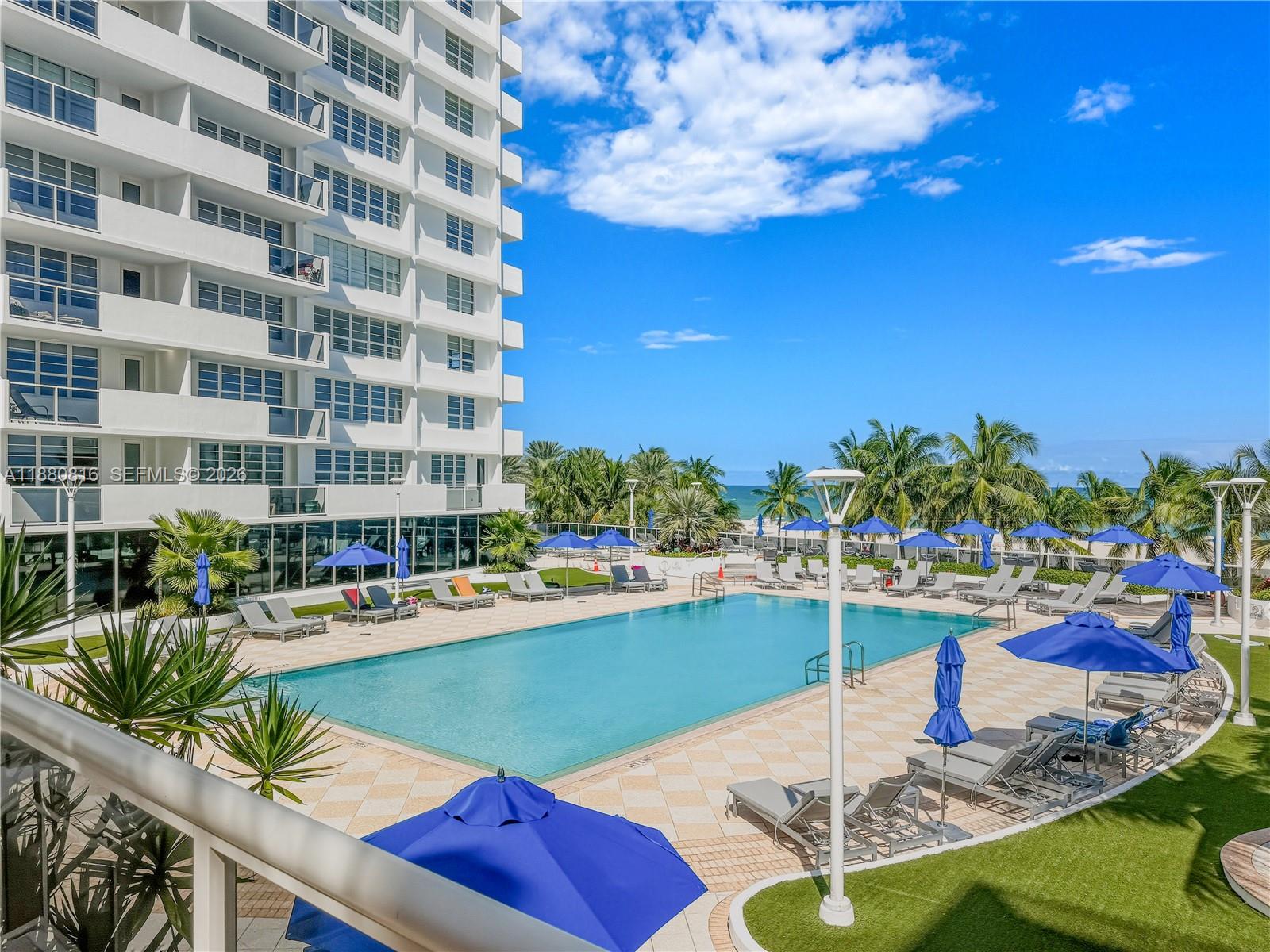 THE DECOPLAGE CONDO - Residential