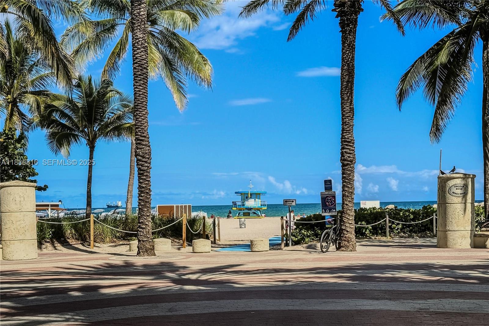 THE DECOPLAGE CONDO - Residential