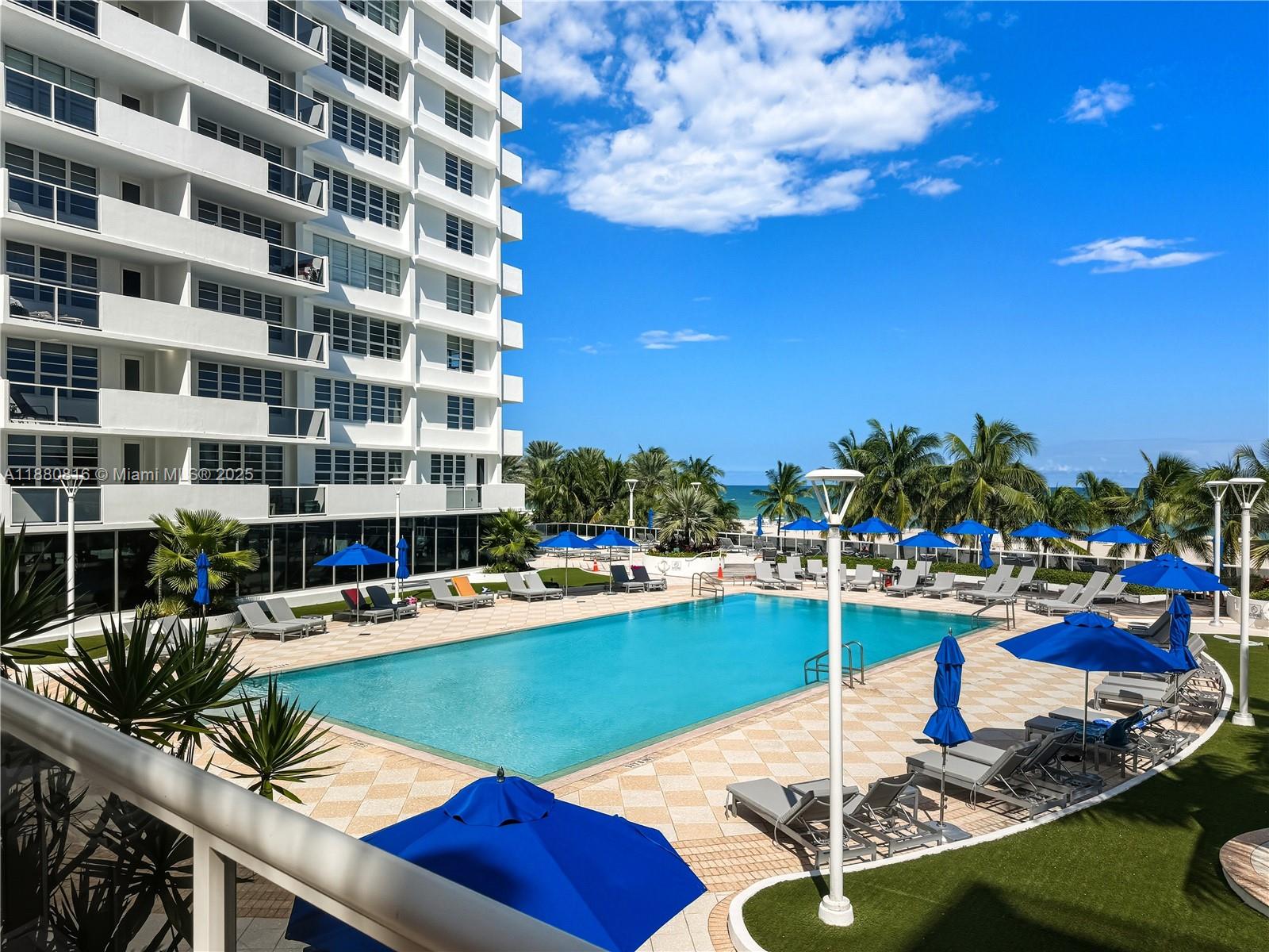 THE DECOPLAGE CONDO - Residential