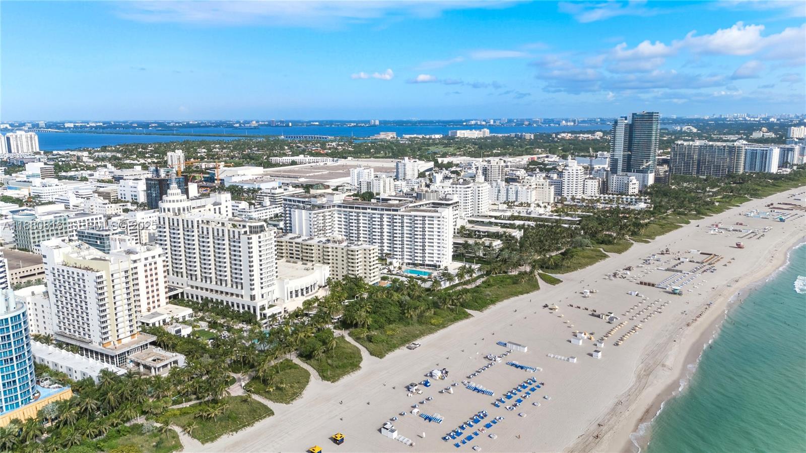 THE DECOPLAGE CONDO - Residential