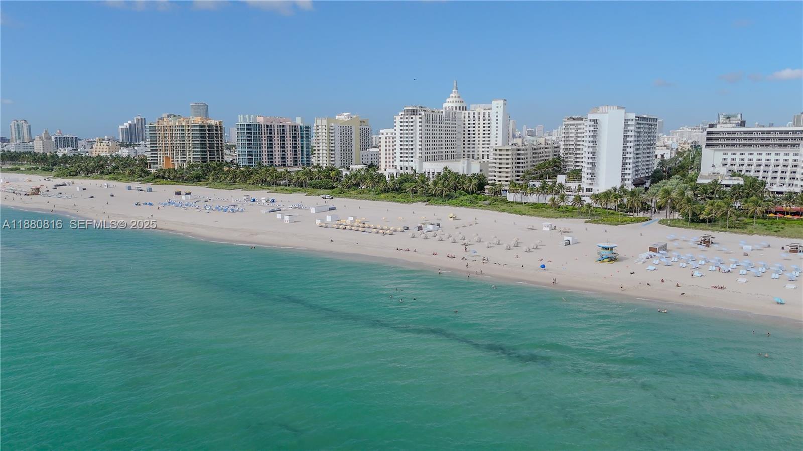 THE DECOPLAGE CONDO - Residential