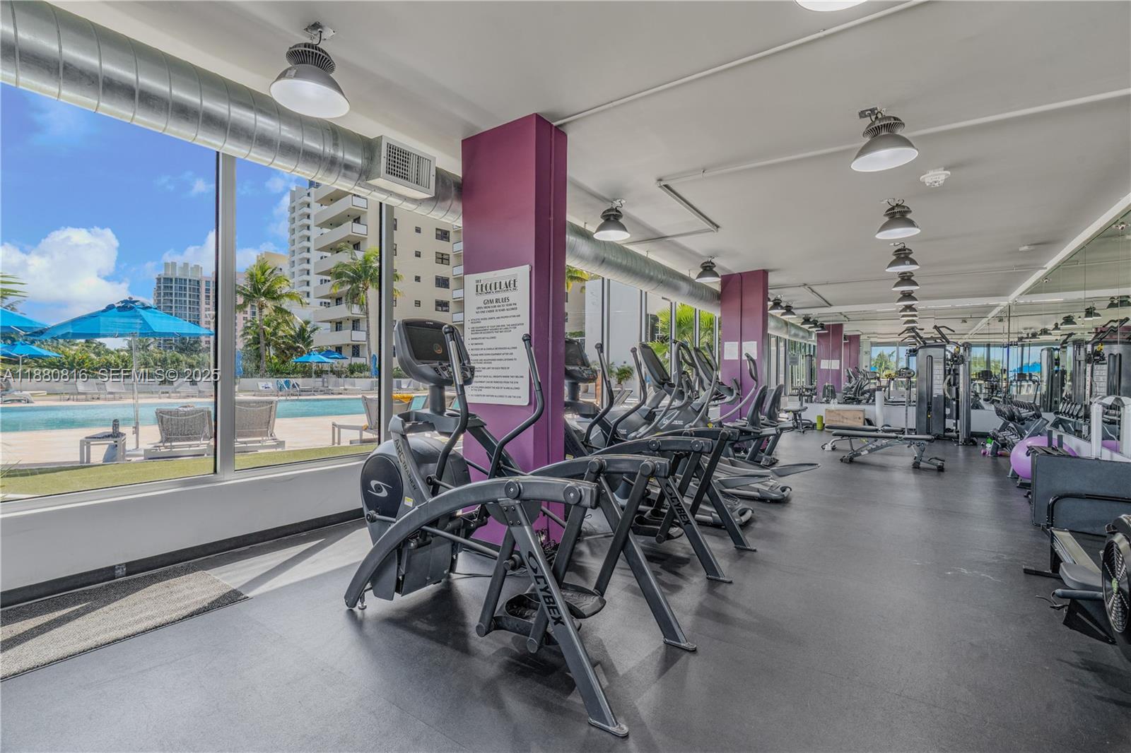 THE DECOPLAGE CONDO - Residential