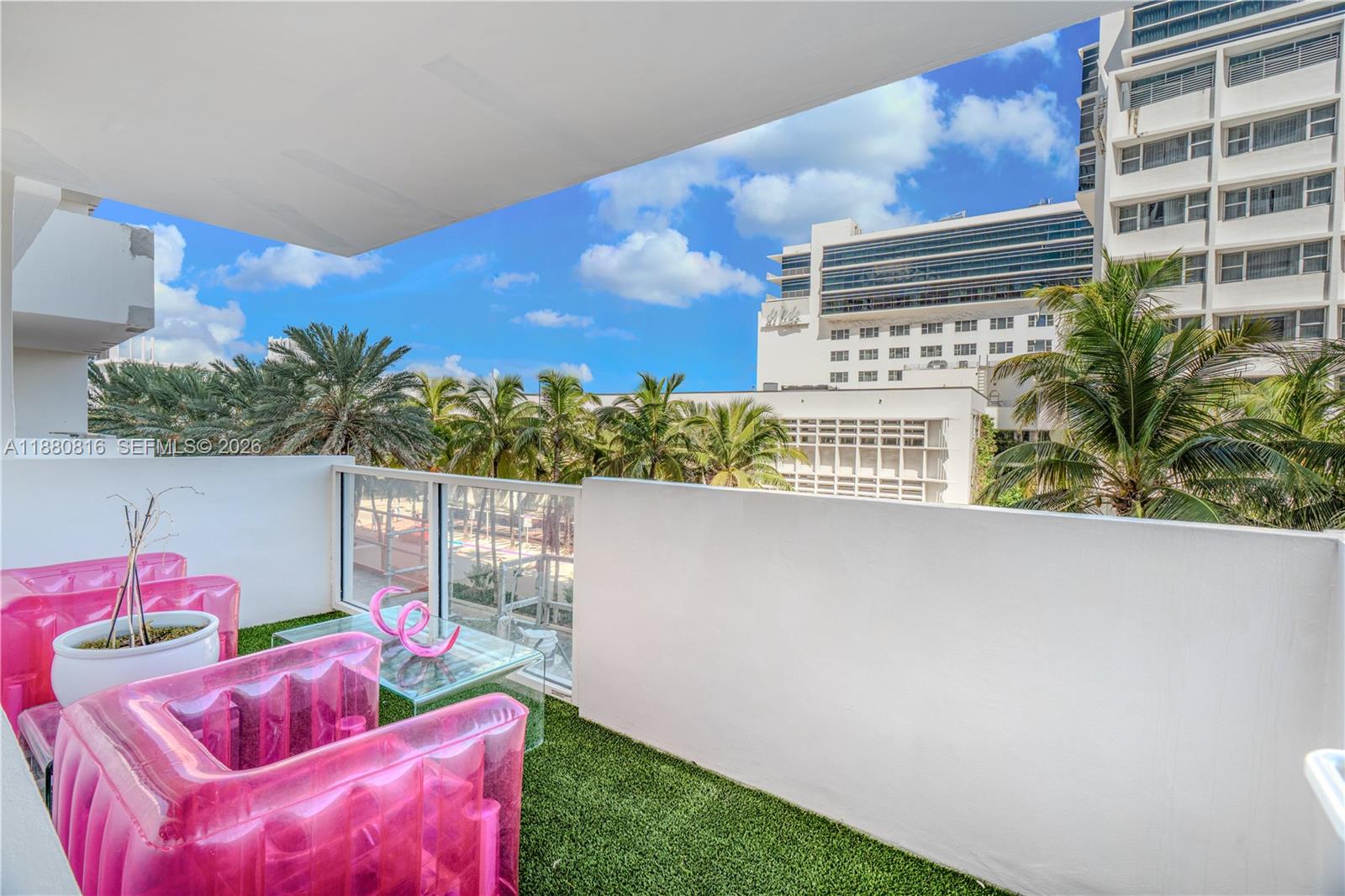 THE DECOPLAGE CONDO - Residential
