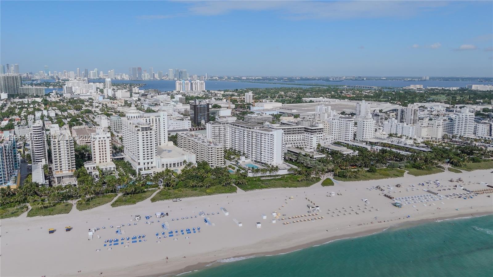 THE DECOPLAGE CONDO - Residential