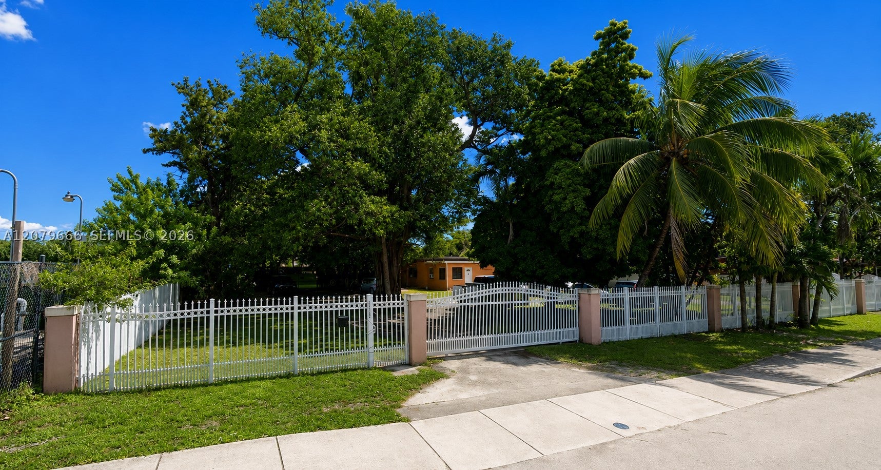 13265 Alexandria Dr