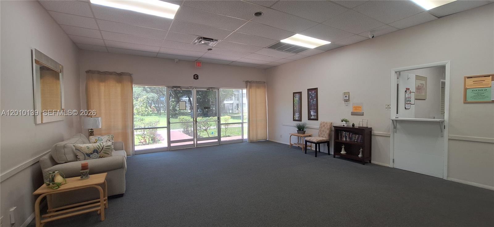 CYPRESS CHASE CONDO NO 5 - Residential