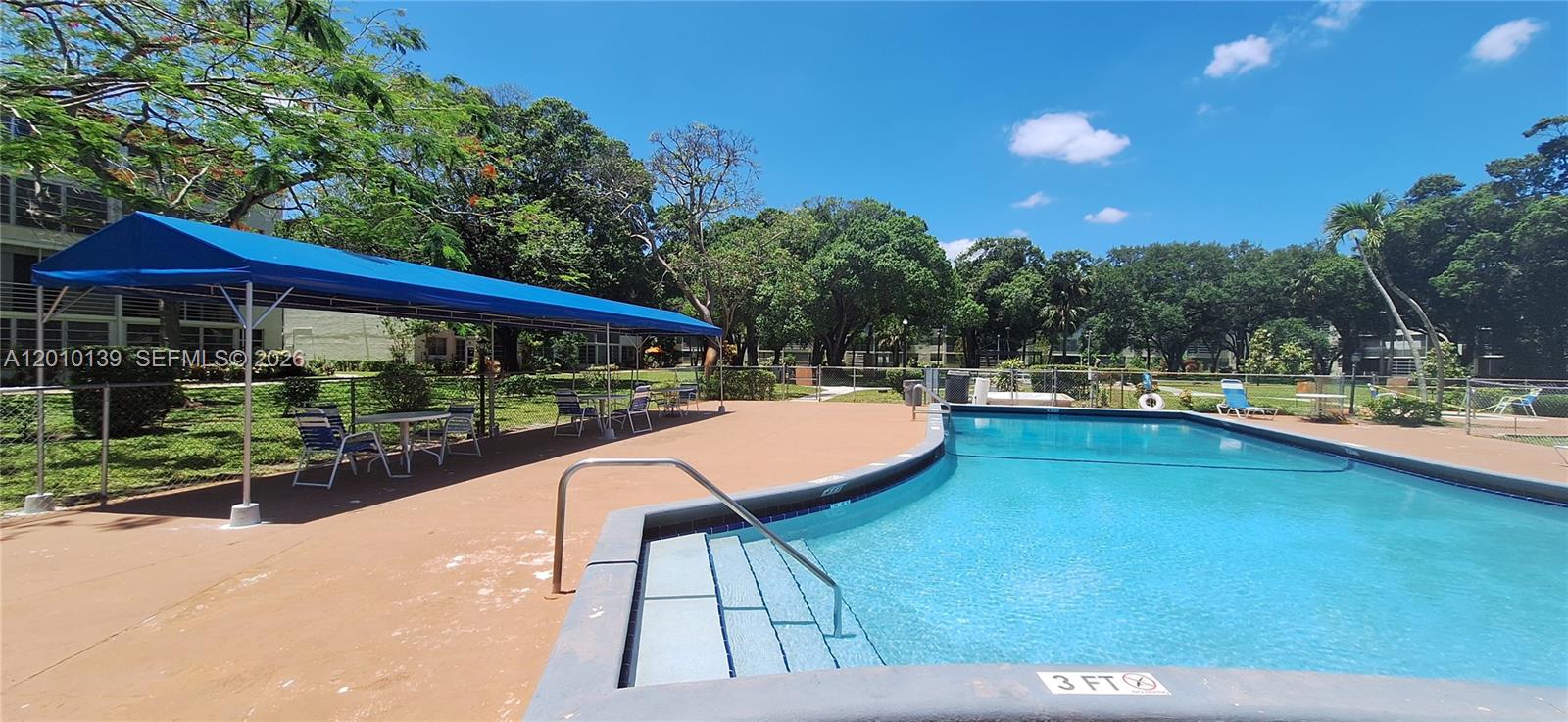 CYPRESS CHASE CONDO NO 5 - Residential