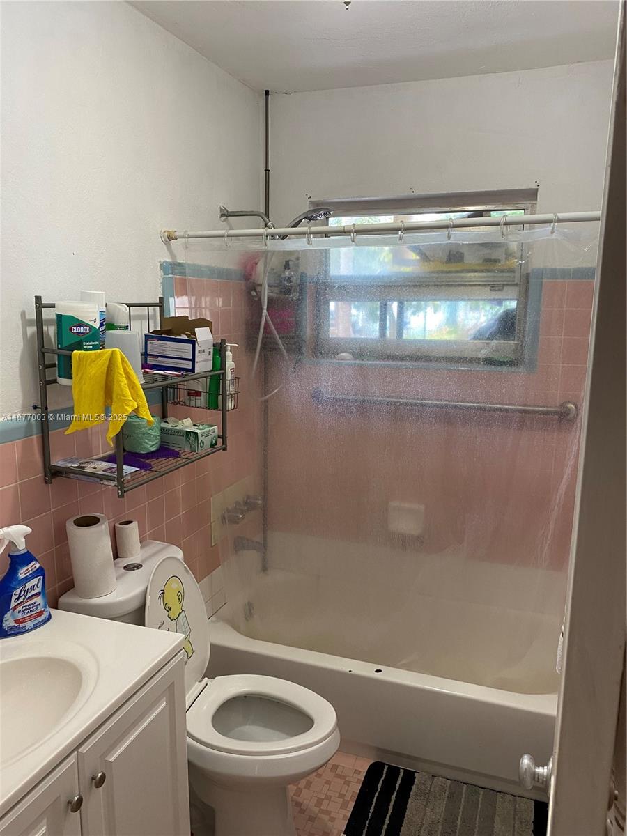 AVOCADO GROVE - Residential