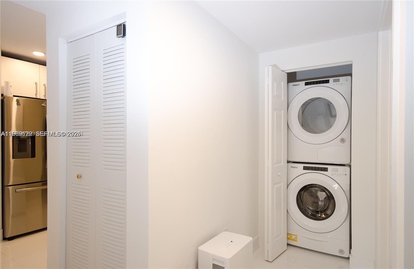 ISLANDS AT DORAL 1ST ADDI - Residential