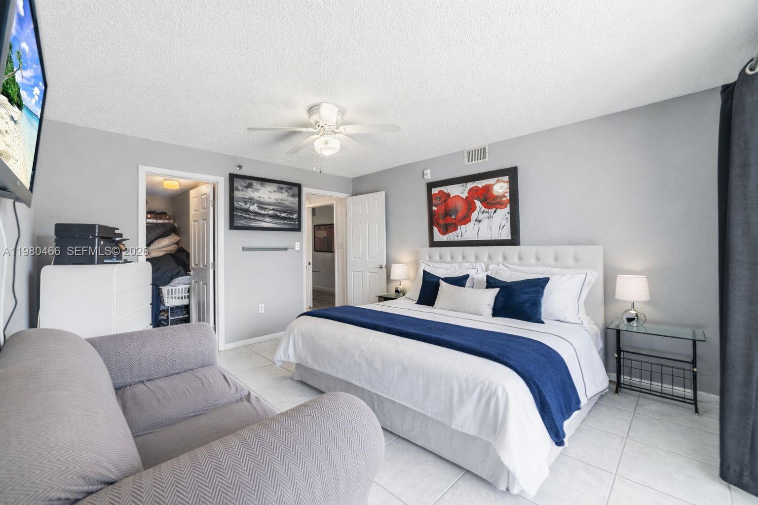 LE FRONTENAC CONDO - Residential