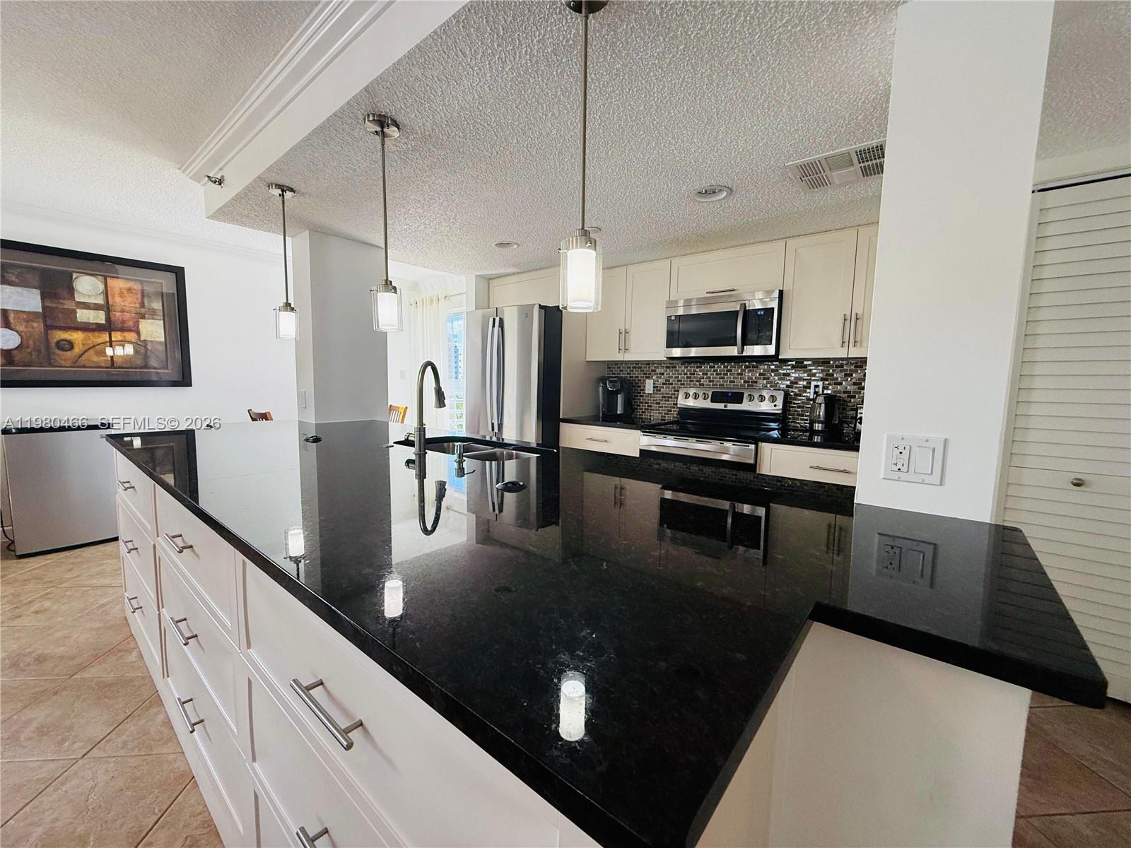 LE FRONTENAC CONDO - Residential