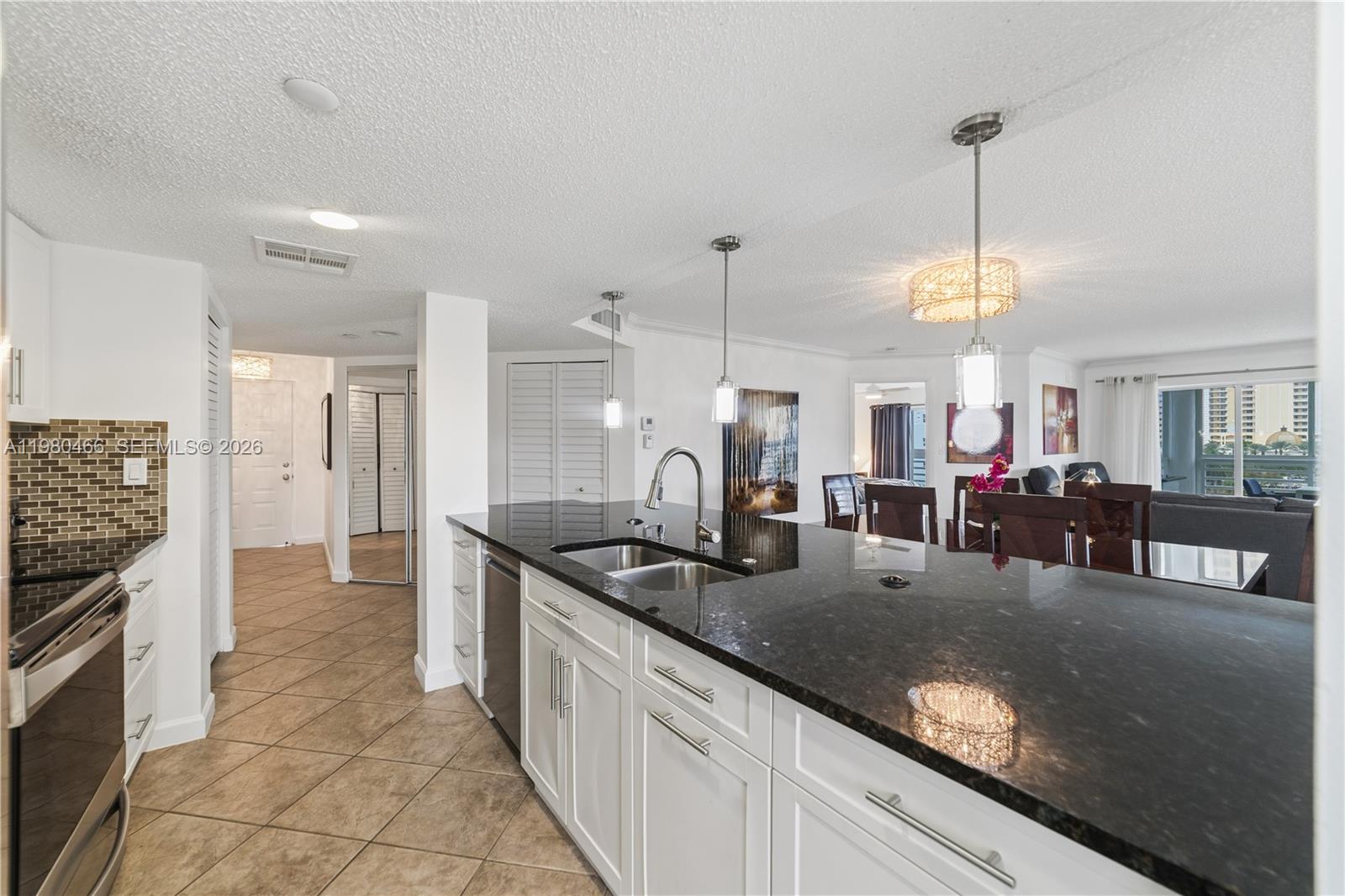 LE FRONTENAC CONDO - Residential