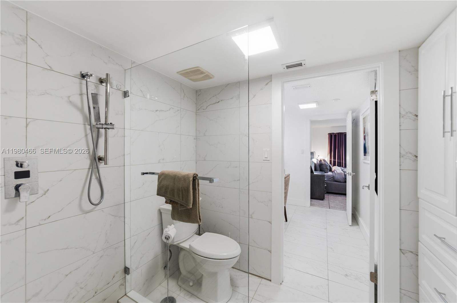 LE FRONTENAC CONDO - Residential