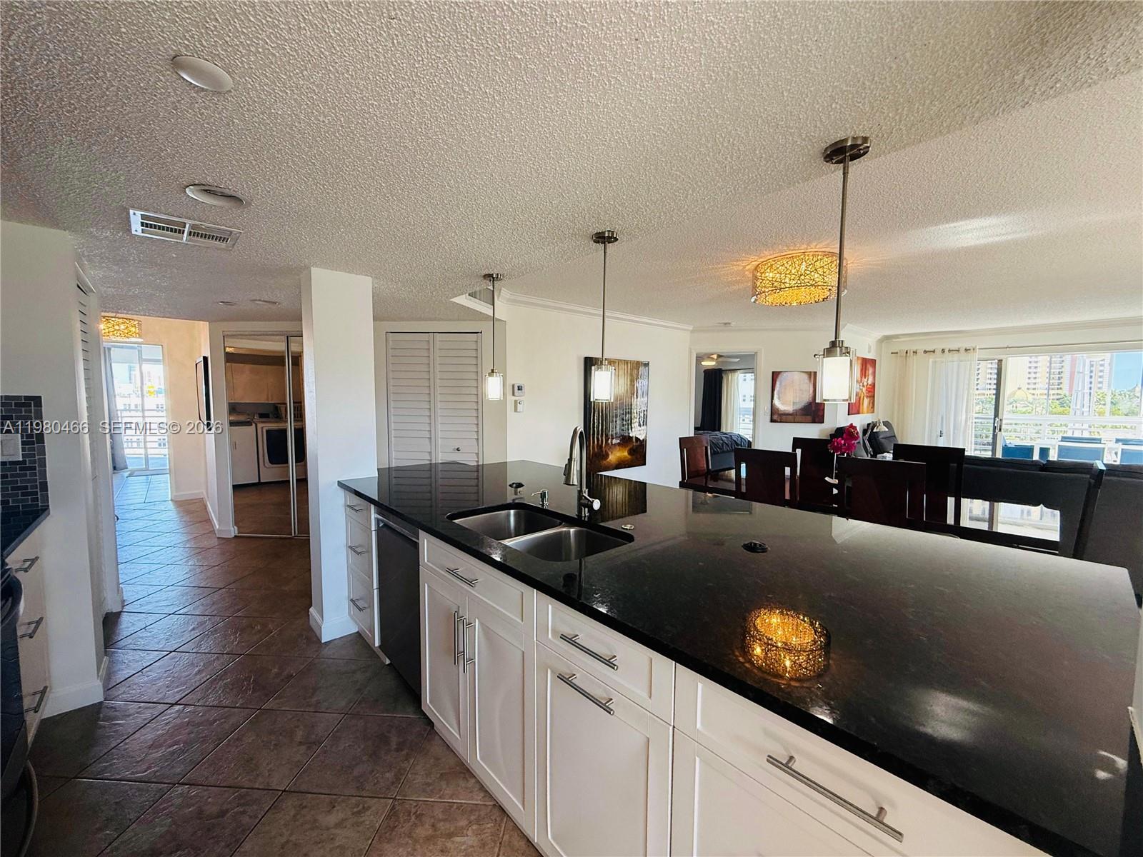 LE FRONTENAC CONDO - Residential