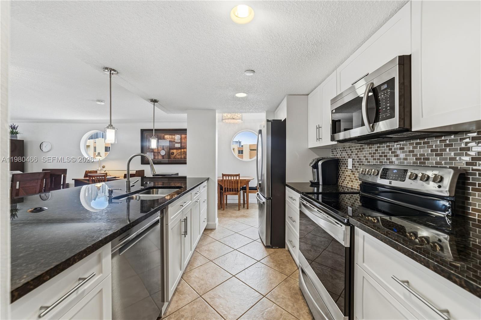 LE FRONTENAC CONDO - Residential