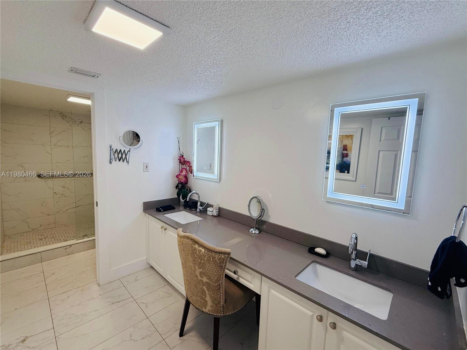 LE FRONTENAC CONDO - Residential