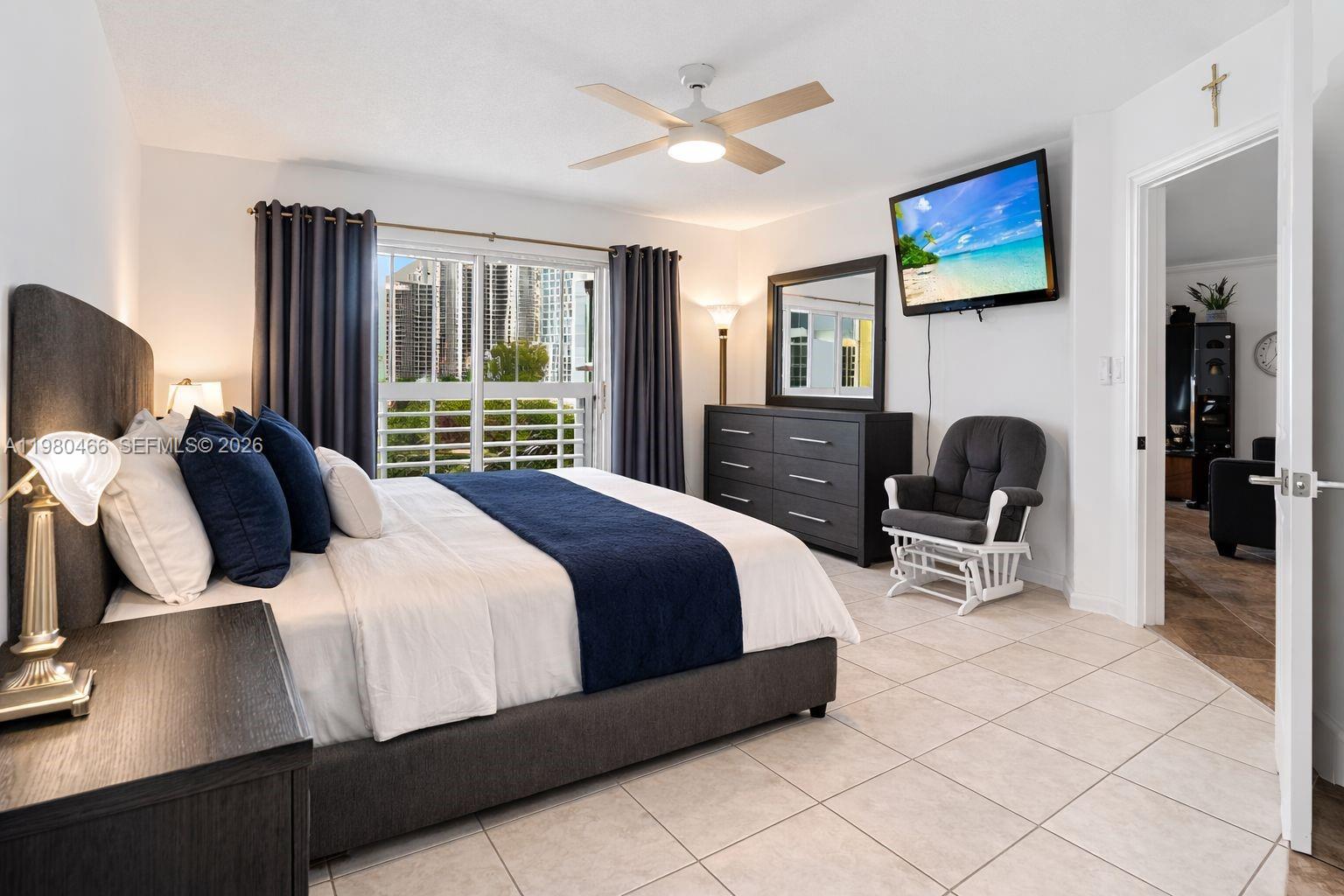 LE FRONTENAC CONDO - Residential