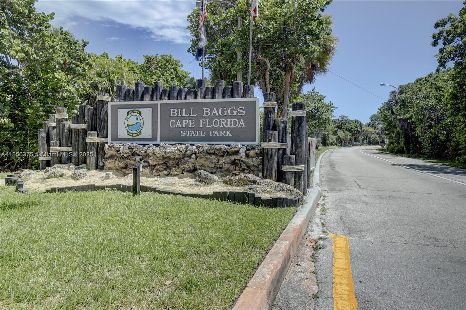 TOWERS OF KEY BISCAYNE CO - Residential Lease