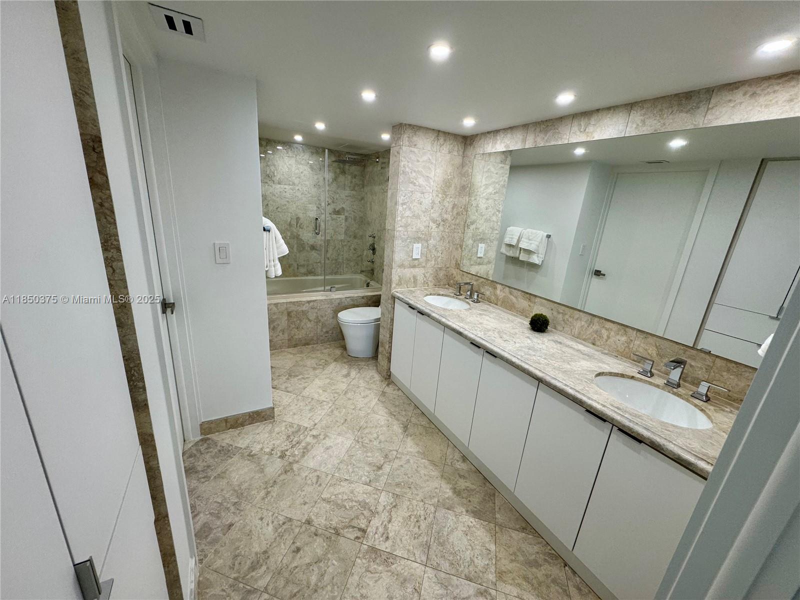 TOWERS OF KEY BISCAYNE CO - Residential Lease