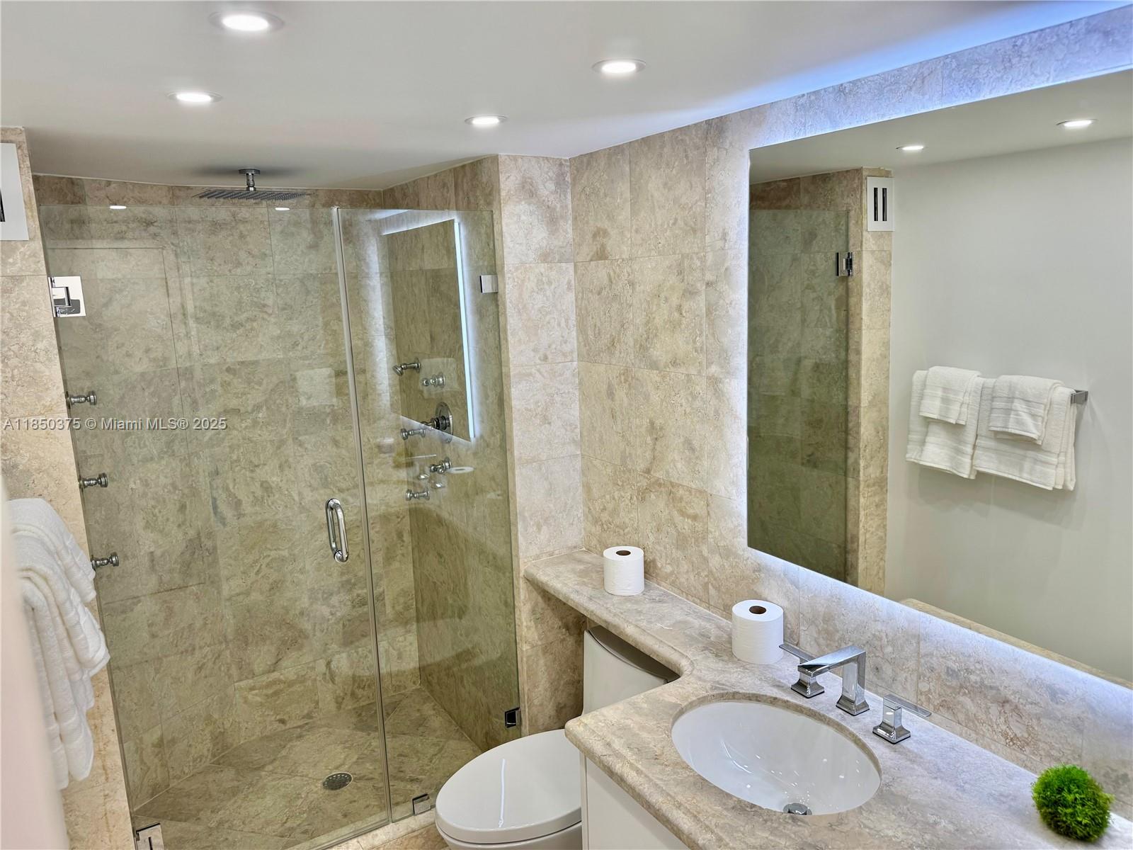 TOWERS OF KEY BISCAYNE CO - Residential Lease