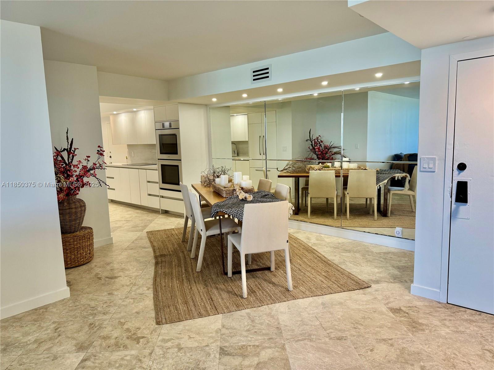 TOWERS OF KEY BISCAYNE CO - Residential Lease