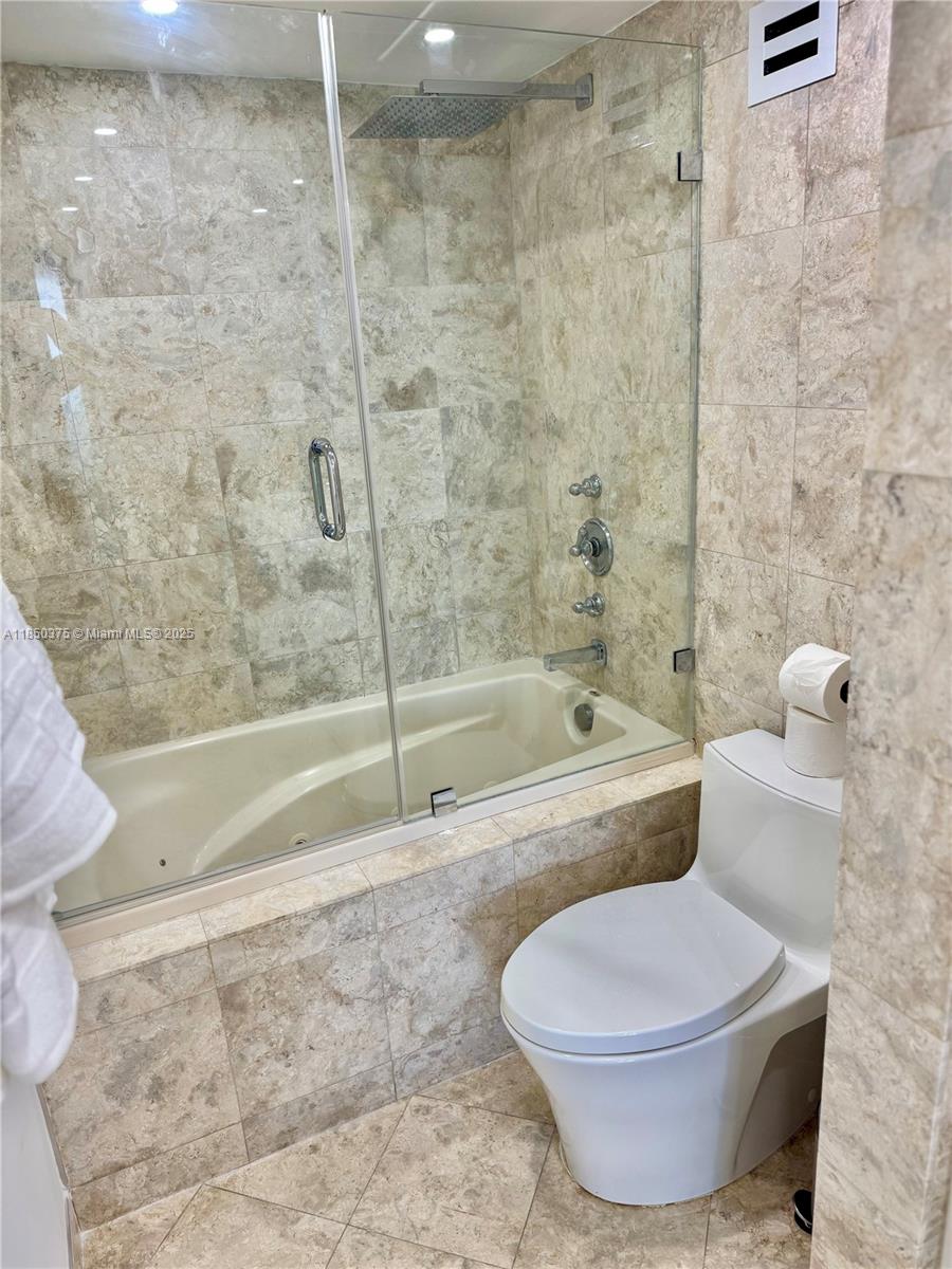 TOWERS OF KEY BISCAYNE CO - Residential Lease