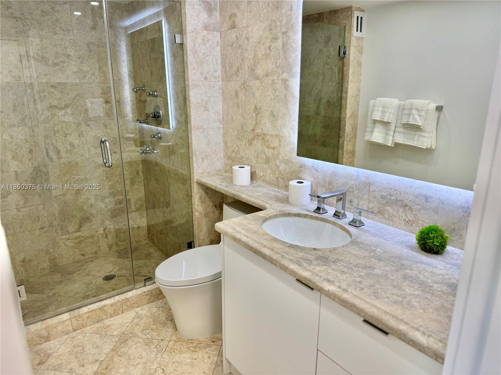TOWERS OF KEY BISCAYNE CO - Residential Lease