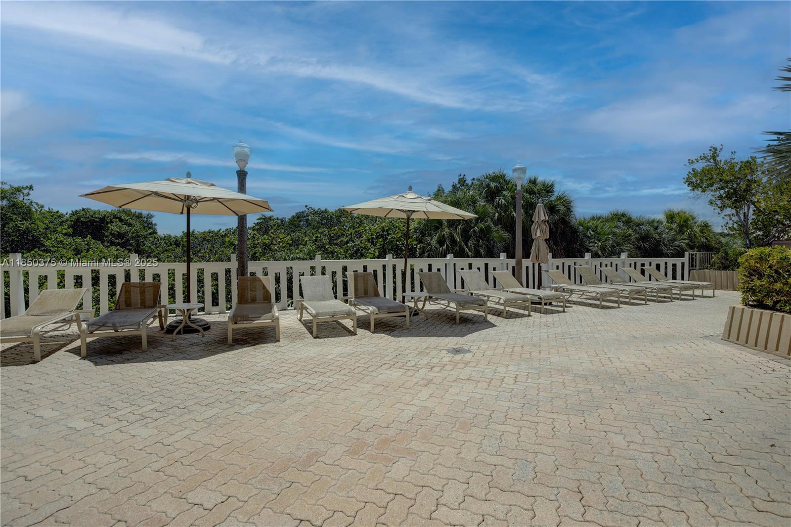 TOWERS OF KEY BISCAYNE CO - Residential Lease
