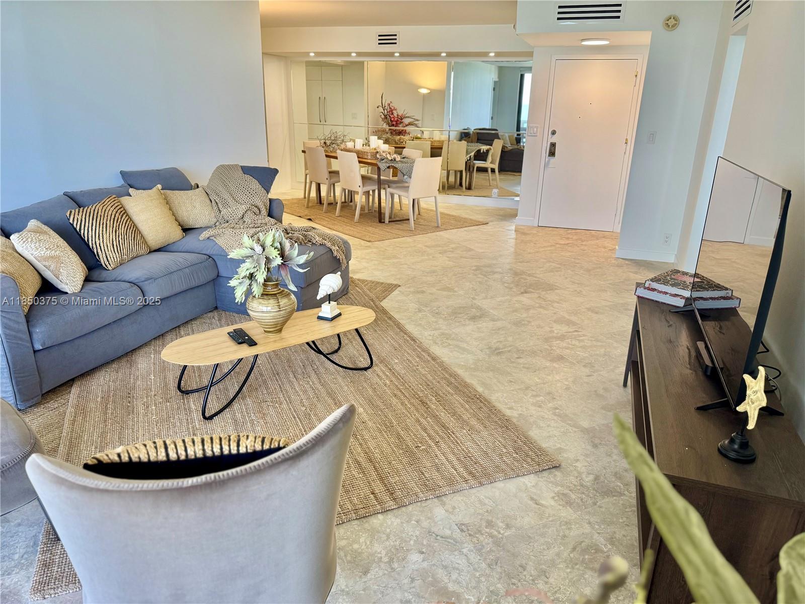 TOWERS OF KEY BISCAYNE CO - Residential Lease