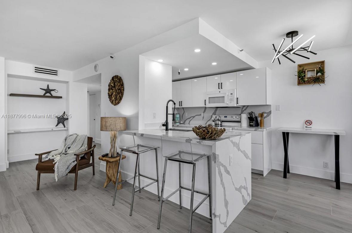 CLUB ATLANTIS CONDO - Residential Lease